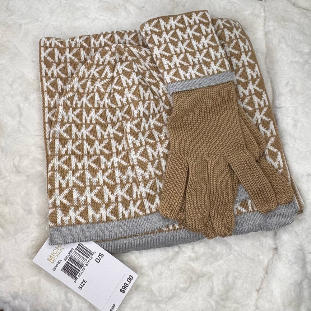 3 piece Michael Kors Hat, Scarf & gloves set, Tan and White in original gift box